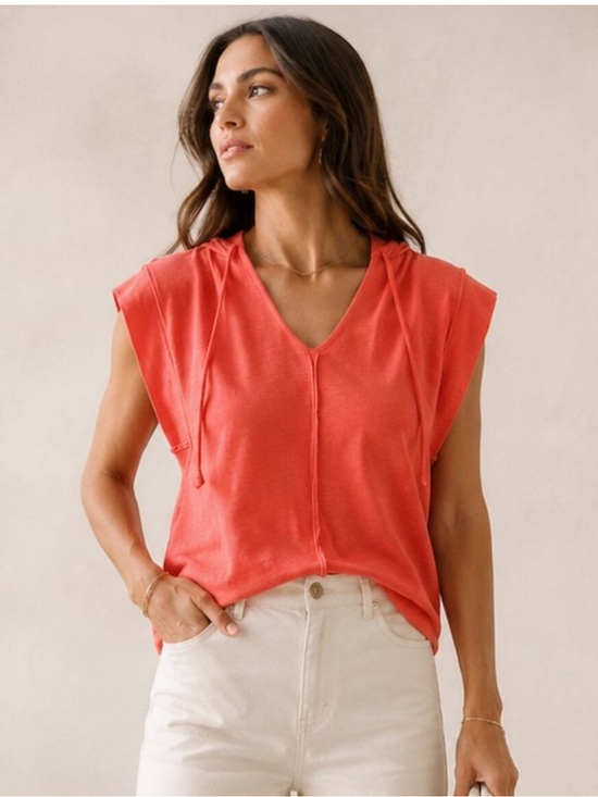 Evereve Tops - EVEREVE - Coral Cruz sleeveless hoodie- Size Medium NWT